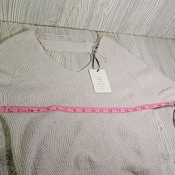 Pink Rose V Neck Open Back Detail Soft Knit Sweater Womens Size XS NWT - Picture 11 of 13